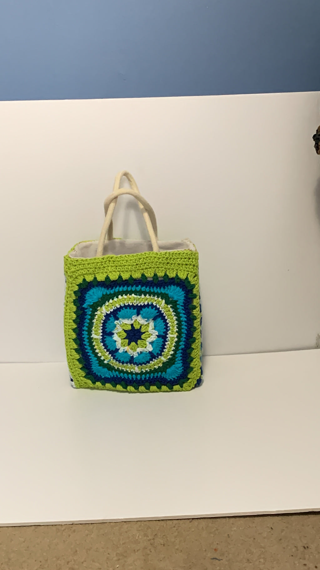 Shopping bag