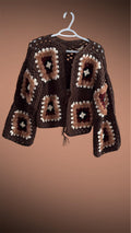 Short style cardigan