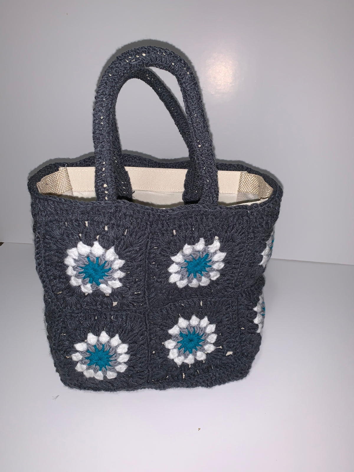 Shopping bag